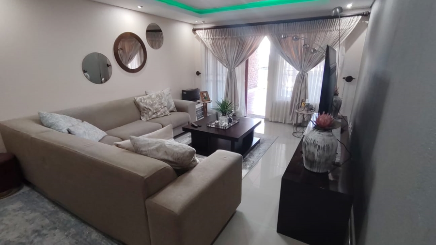 To Let 3 Bedroom Property for Rent in Nelspruit Ext 30 Mpumalanga