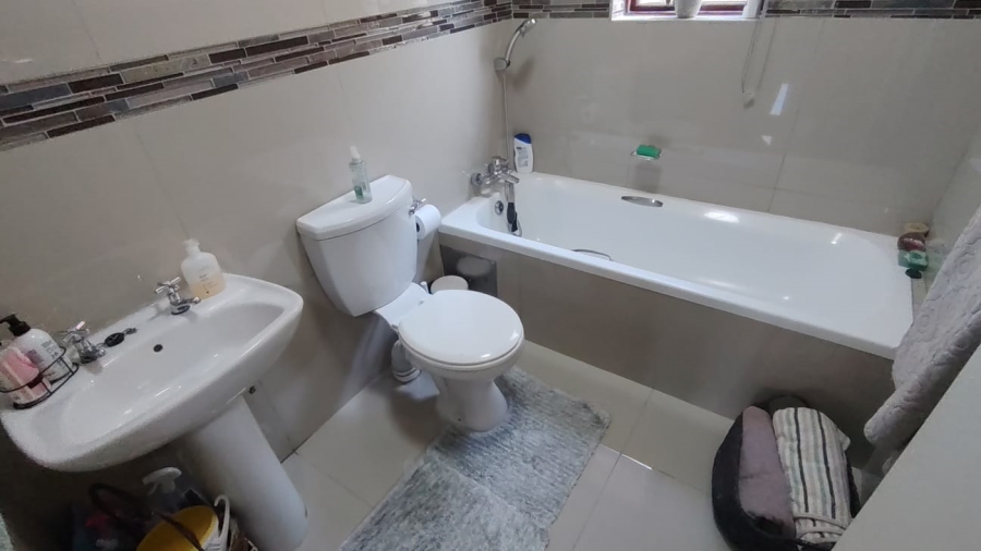 To Let 3 Bedroom Property for Rent in Nelspruit Ext 30 Mpumalanga