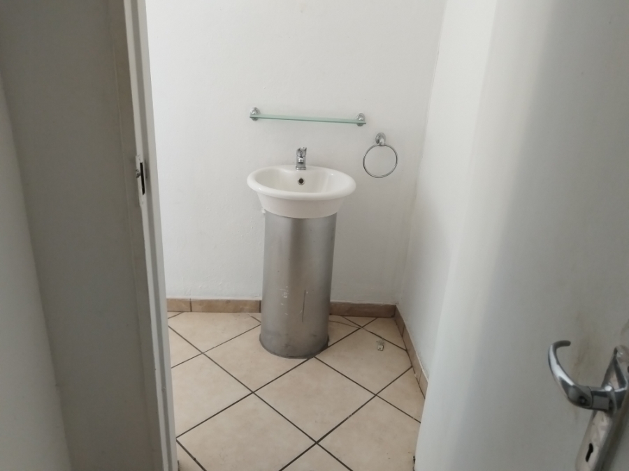 To Let Commercial Property for Rent in Sonheuwel Mpumalanga