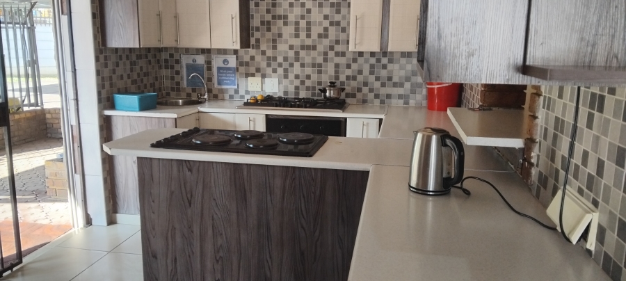 Commercial Property for Sale in Witbank Ext 16 Mpumalanga