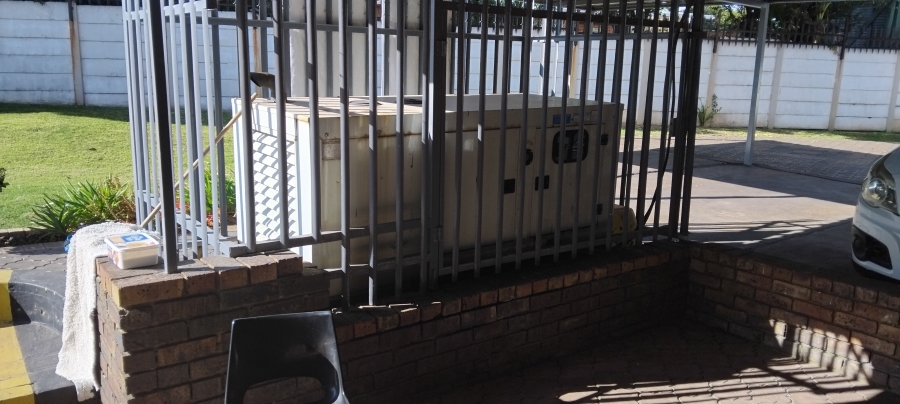 Commercial Property for Sale in Witbank Ext 16 Mpumalanga