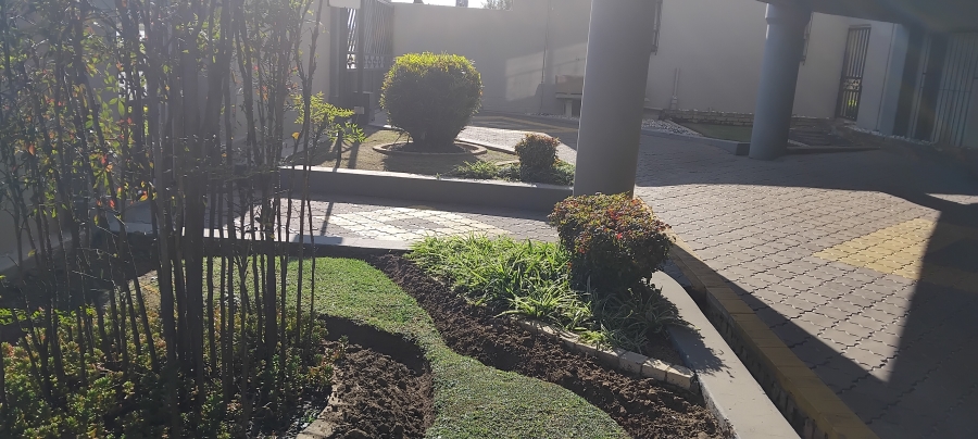 Commercial Property for Sale in Witbank Ext 16 Mpumalanga