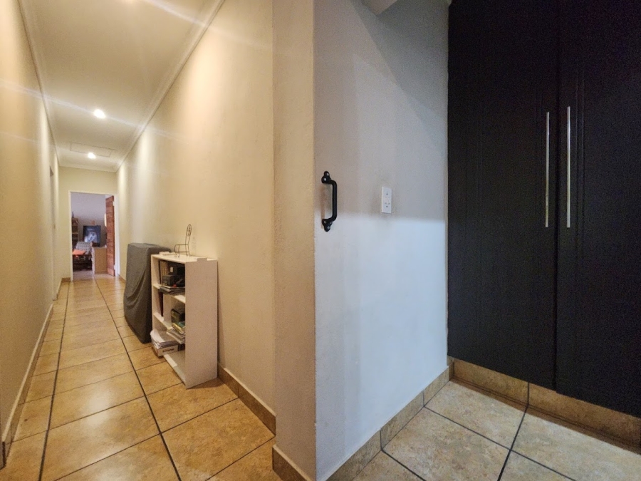 3 Bedroom Property for Sale in Nelspruit Ext 5 Mpumalanga