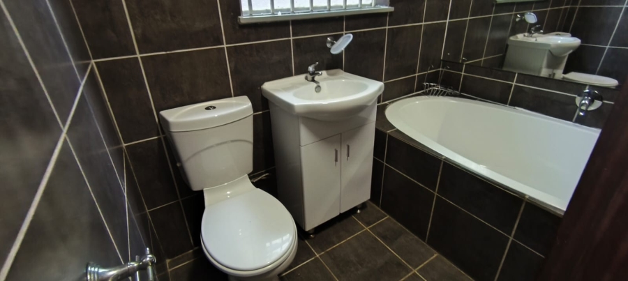 3 Bedroom Property for Sale in Nelspruit Ext 5 Mpumalanga