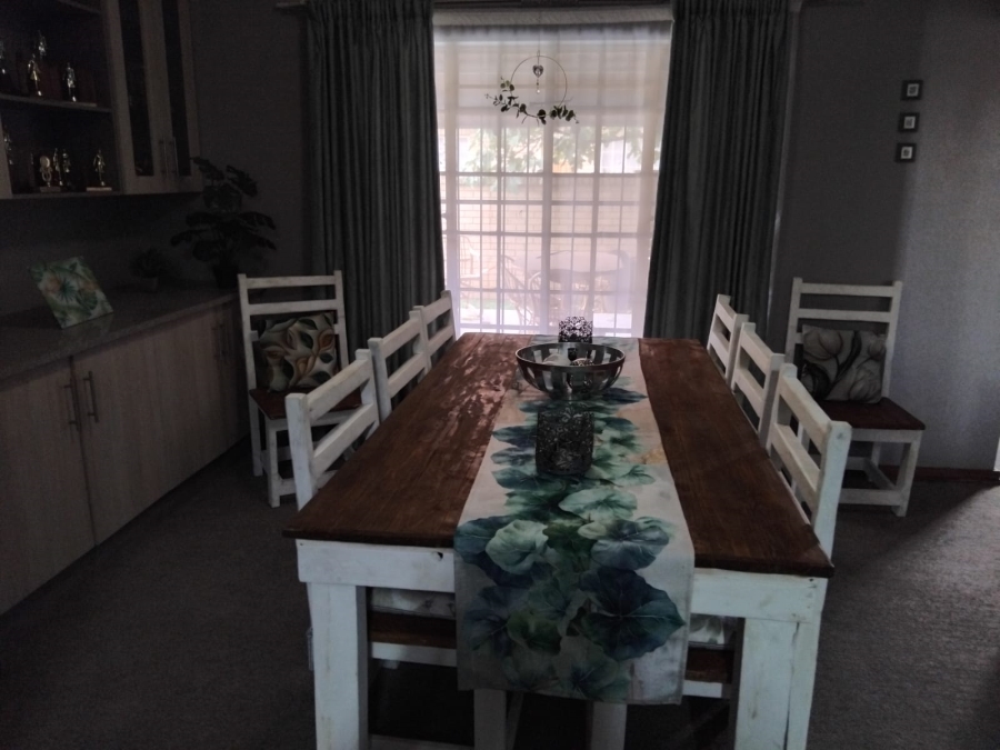 2 Bedroom Property for Sale in Reyno Ridge Mpumalanga