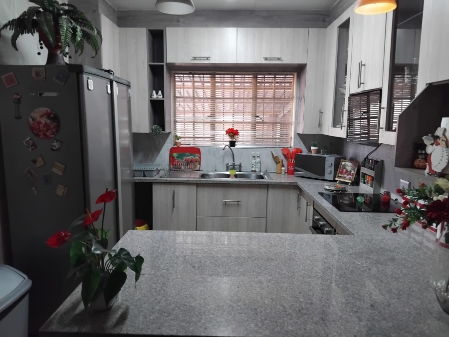 2 Bedroom Property for Sale in Reyno Ridge Mpumalanga
