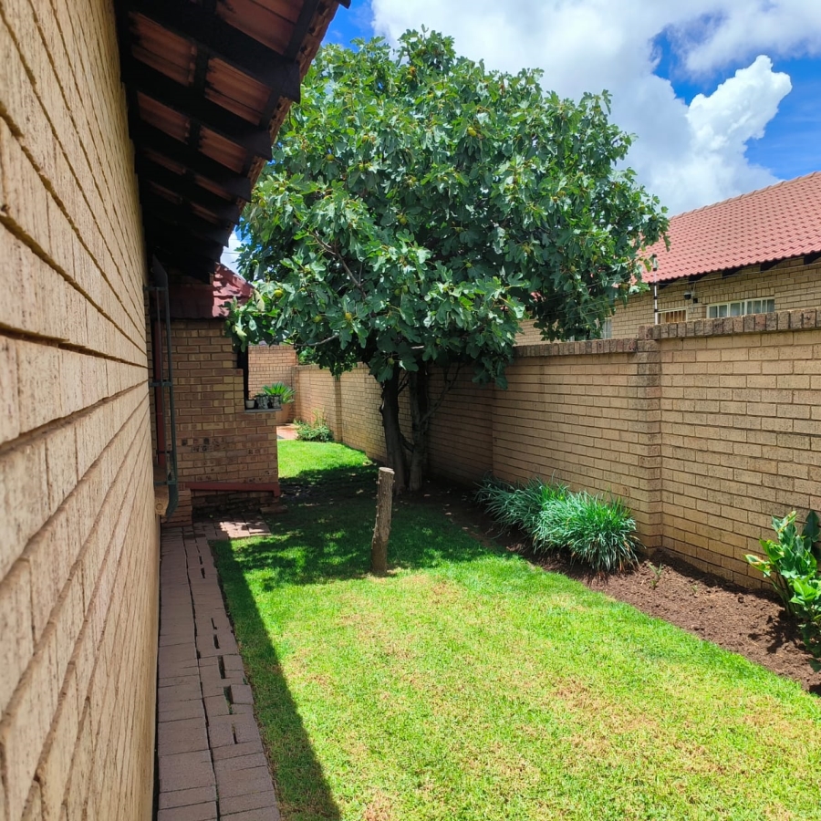 2 Bedroom Property for Sale in Reyno Ridge Mpumalanga