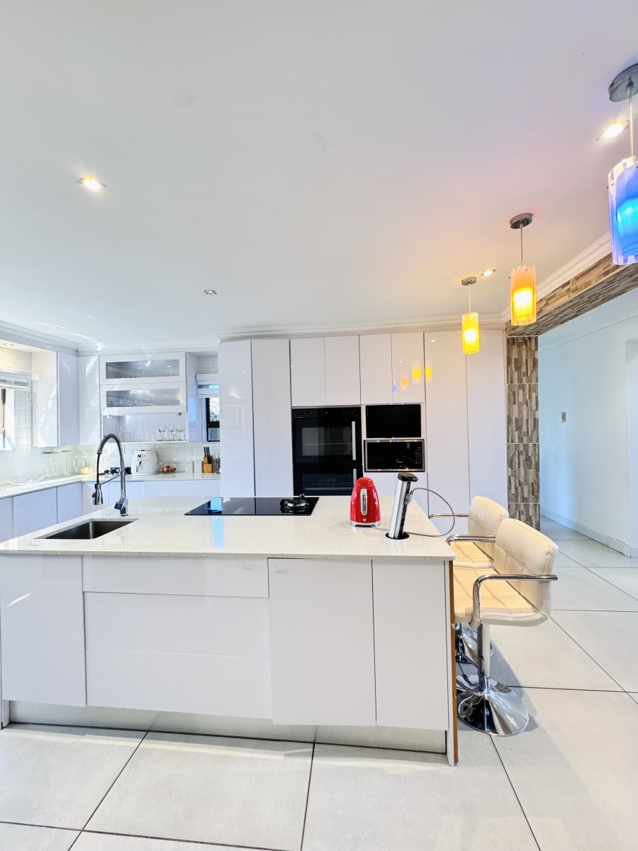 7 Bedroom Property for Sale in Reyno Ridge Mpumalanga