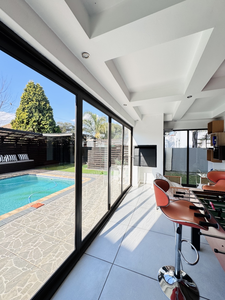 7 Bedroom Property for Sale in Reyno Ridge Mpumalanga