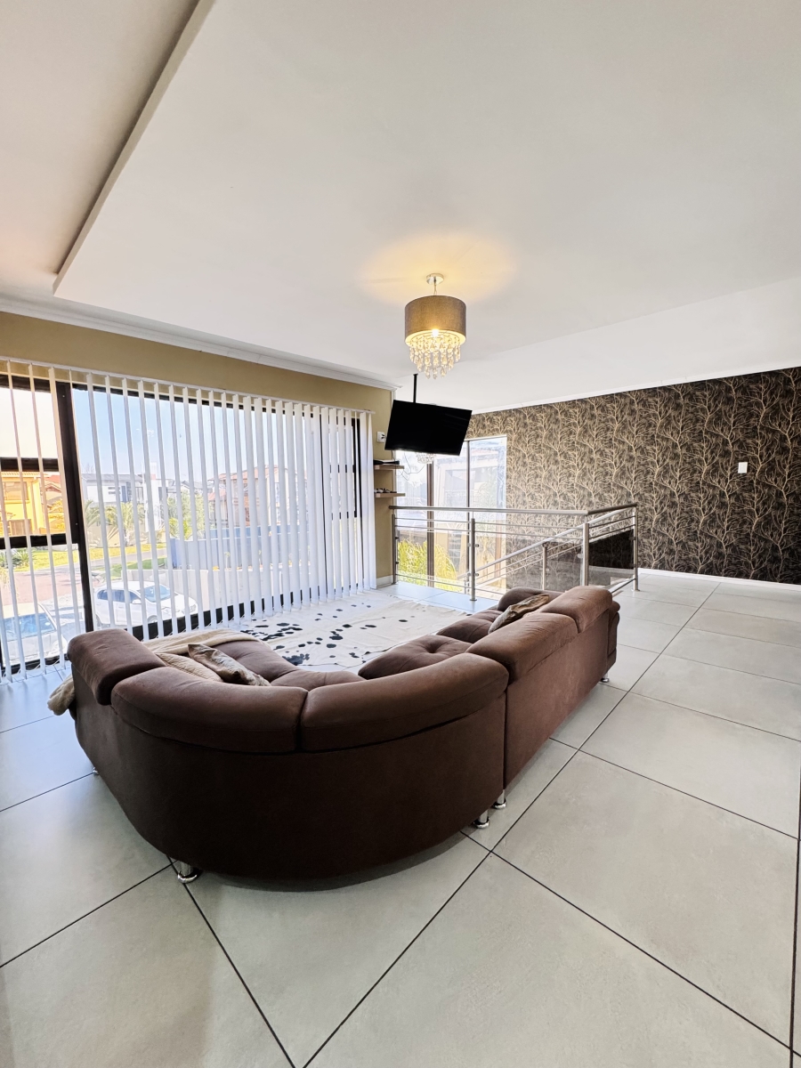 7 Bedroom Property for Sale in Reyno Ridge Mpumalanga