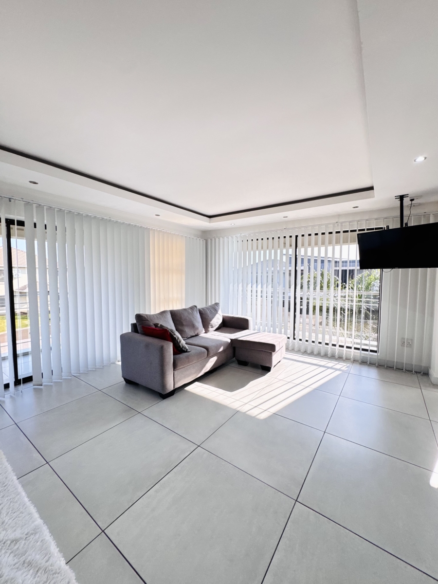 7 Bedroom Property for Sale in Reyno Ridge Mpumalanga