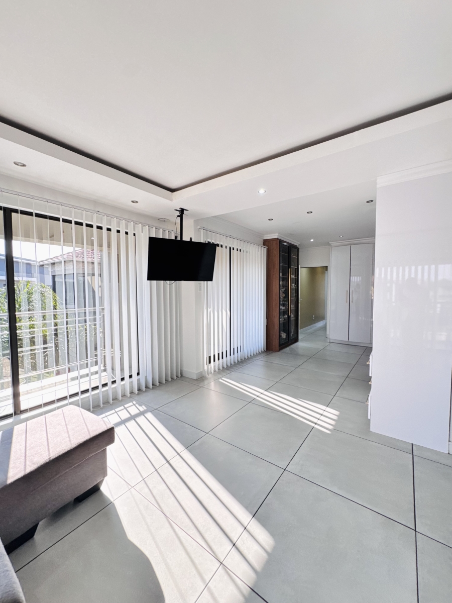 7 Bedroom Property for Sale in Reyno Ridge Mpumalanga