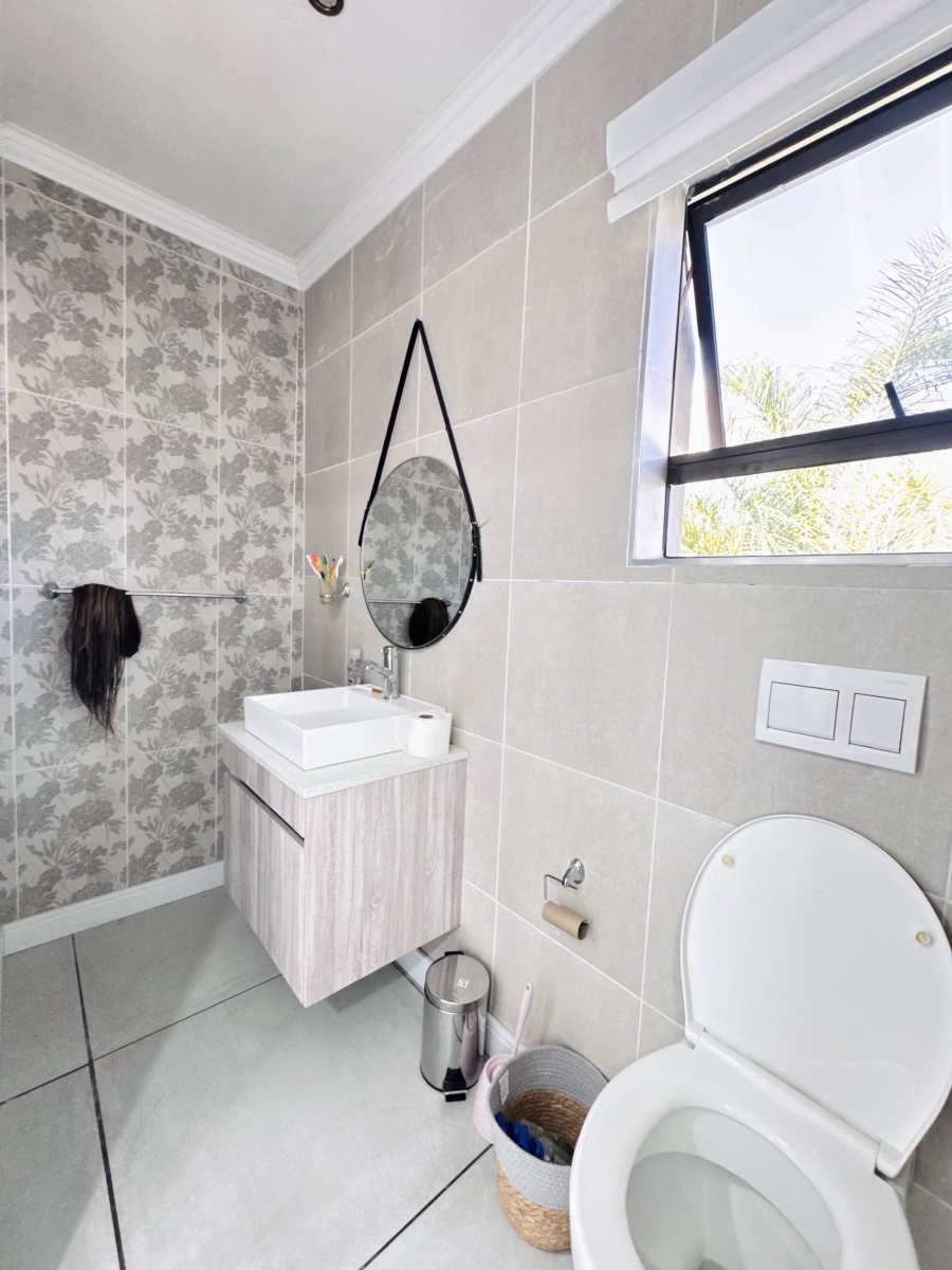 7 Bedroom Property for Sale in Reyno Ridge Mpumalanga