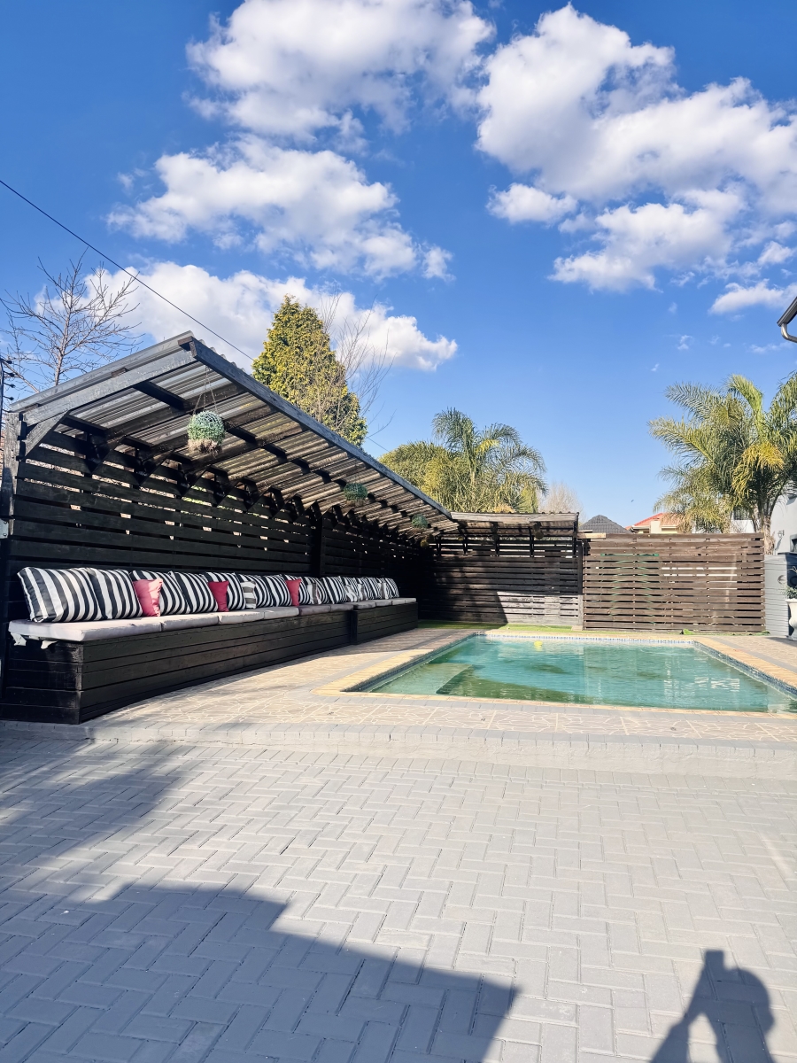 7 Bedroom Property for Sale in Reyno Ridge Mpumalanga
