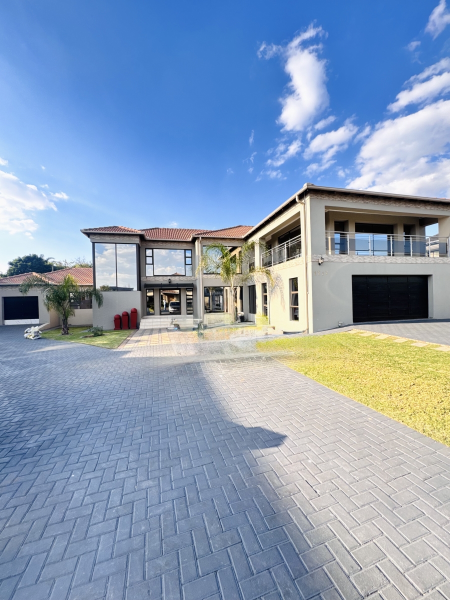 7 Bedroom Property for Sale in Reyno Ridge Mpumalanga