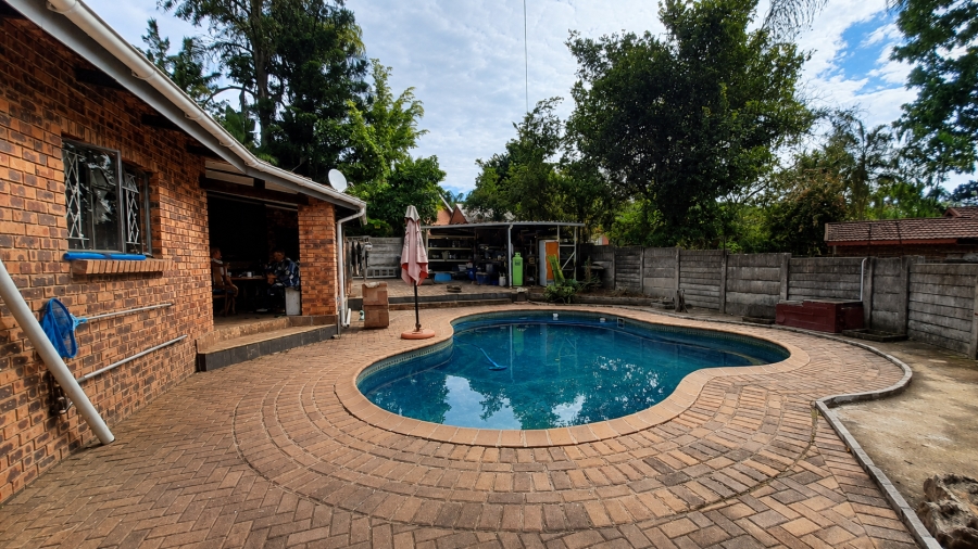4 Bedroom Property for Sale in West Acres Ext 8 Mpumalanga