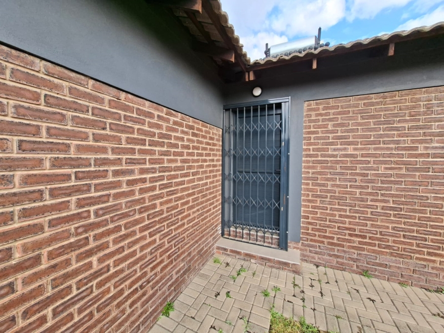 2 Bedroom Property for Sale in Secunda Mpumalanga