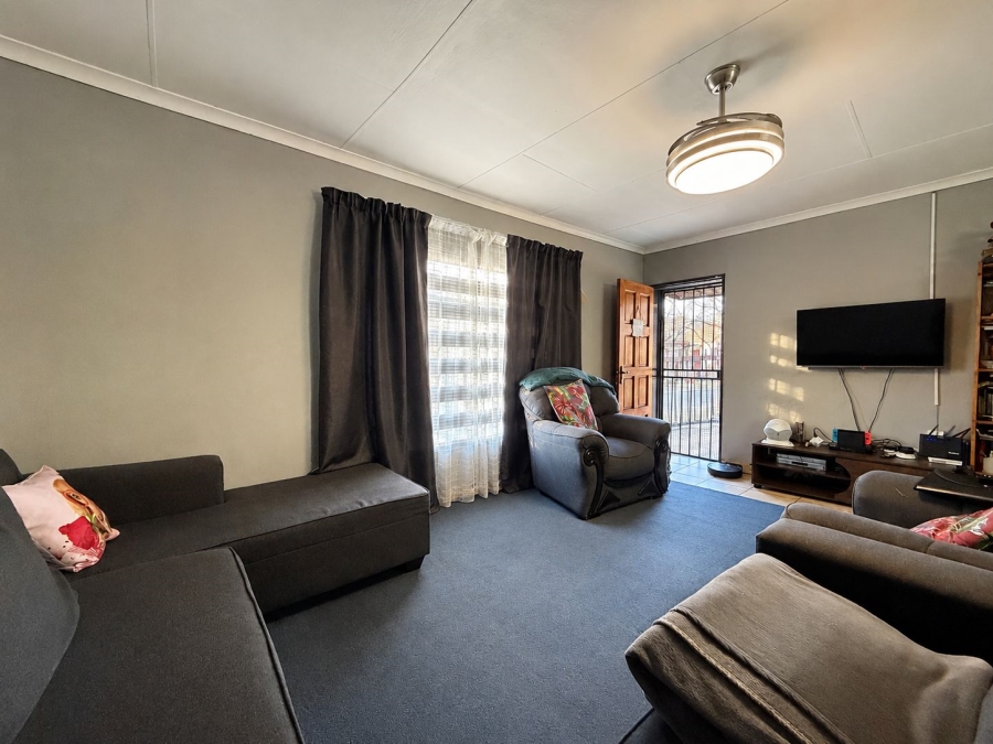2 Bedroom Property for Sale in Secunda Mpumalanga