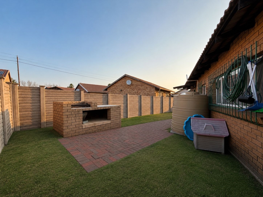 2 Bedroom Property for Sale in Secunda Mpumalanga