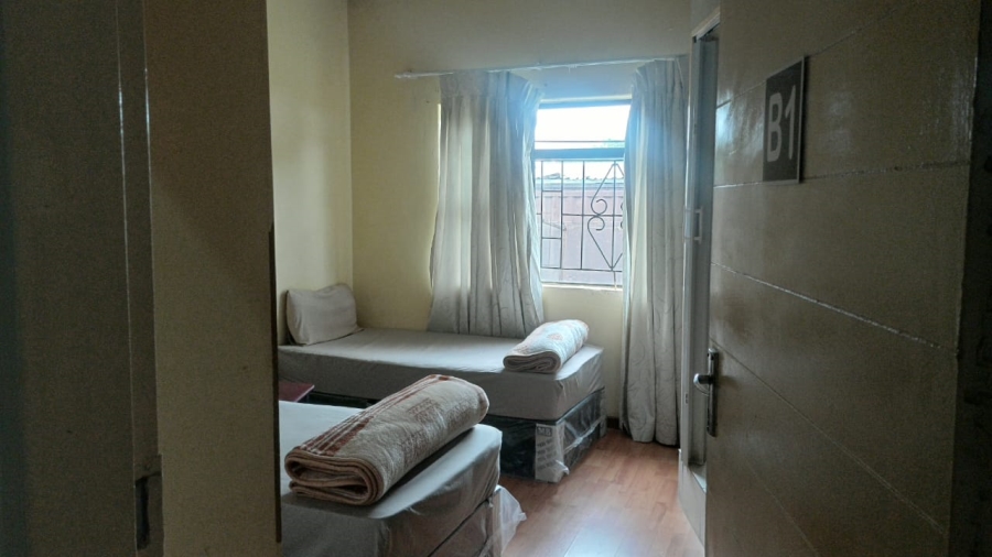 8 Bedroom Property for Sale in De Bruinpark Mpumalanga