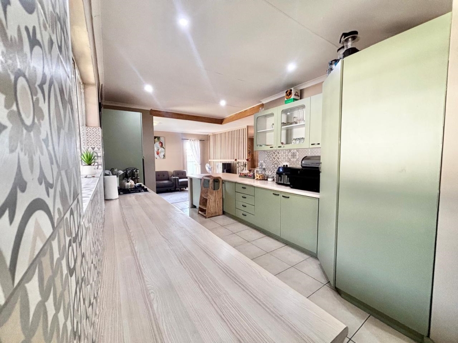 4 Bedroom Property for Sale in Kruinpark Mpumalanga