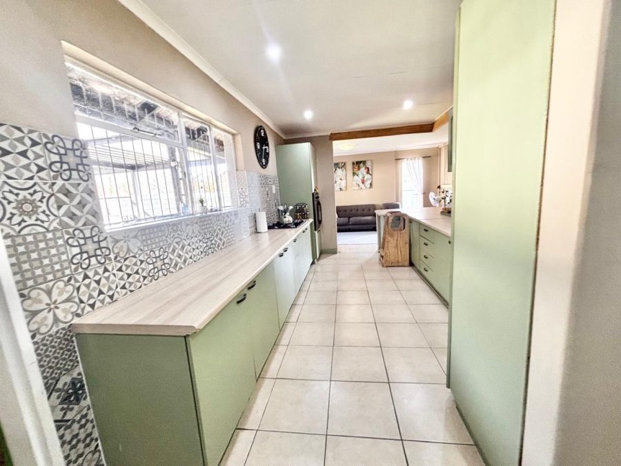 4 Bedroom Property for Sale in Kruinpark Mpumalanga