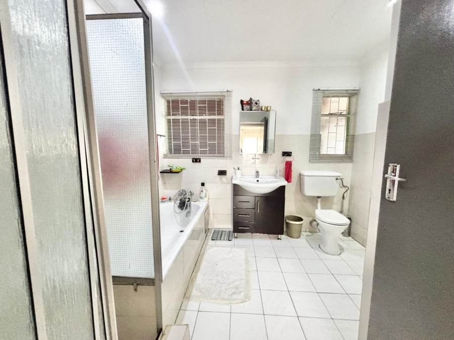 4 Bedroom Property for Sale in Kruinpark Mpumalanga
