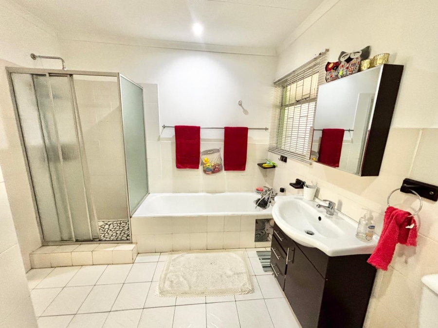 4 Bedroom Property for Sale in Kruinpark Mpumalanga
