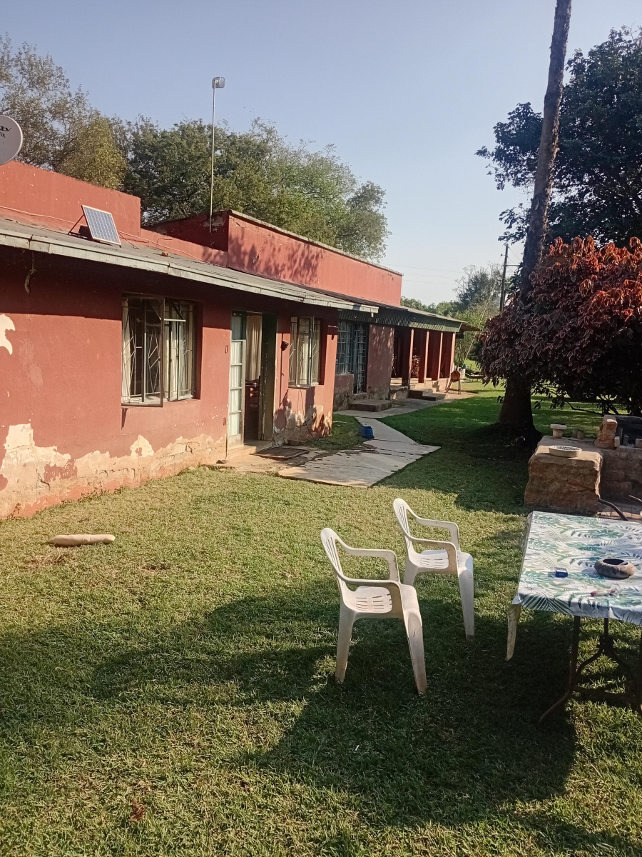 3 Bedroom Property for Sale in Louws Creek Mpumalanga