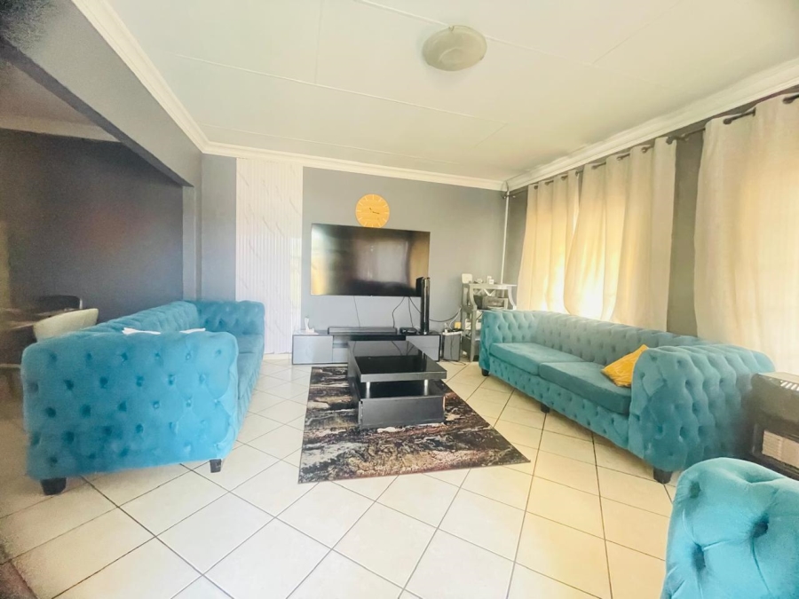 3 Bedroom Property for Sale in Mineralia Mpumalanga