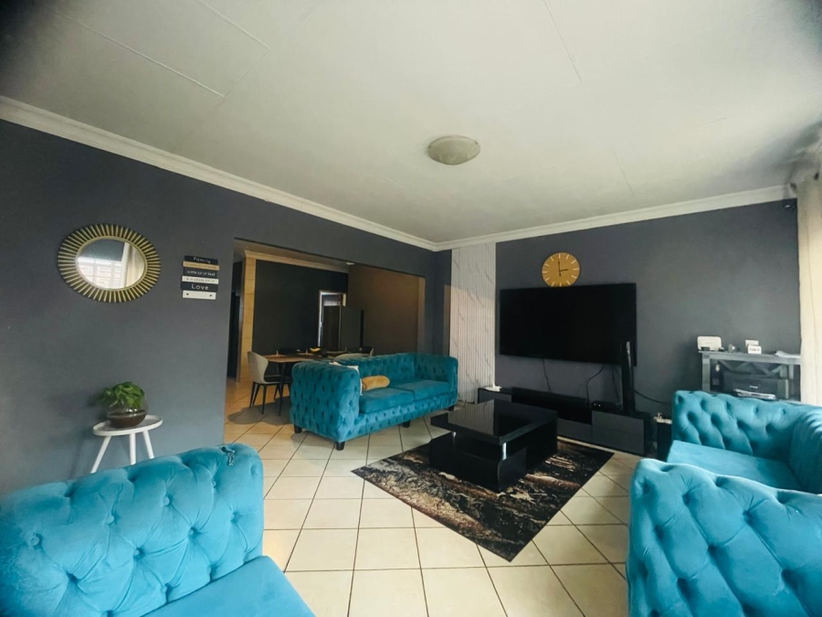 3 Bedroom Property for Sale in Mineralia Mpumalanga