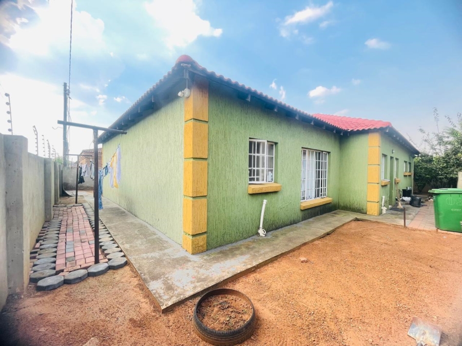 3 Bedroom Property for Sale in Mineralia Mpumalanga