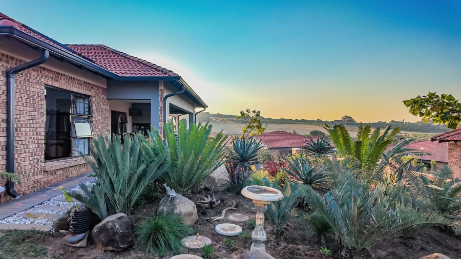 3 Bedroom Property for Sale in Bateleur Estate Mpumalanga
