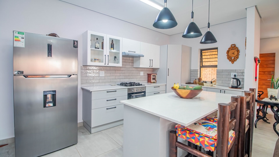 3 Bedroom Property for Sale in Bateleur Estate Mpumalanga