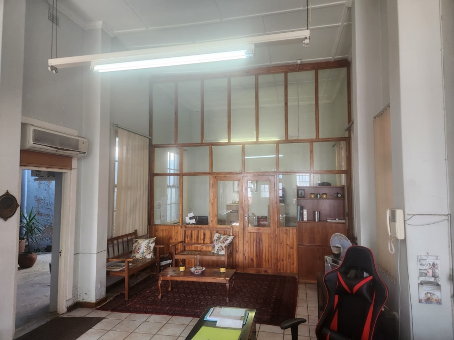 6 Bedroom Property for Sale in Barberton Mpumalanga