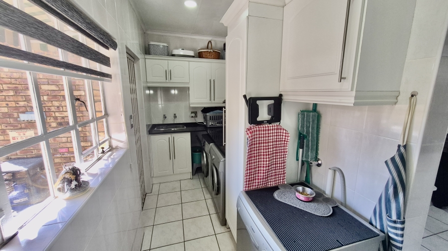4 Bedroom Property for Sale in Die Heuwel Mpumalanga