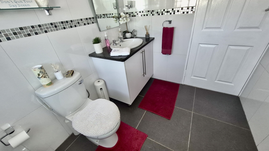 4 Bedroom Property for Sale in Die Heuwel Mpumalanga