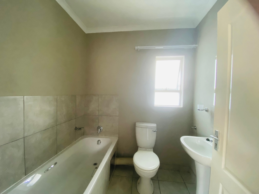 2 Bedroom Property for Sale in Karino Mpumalanga