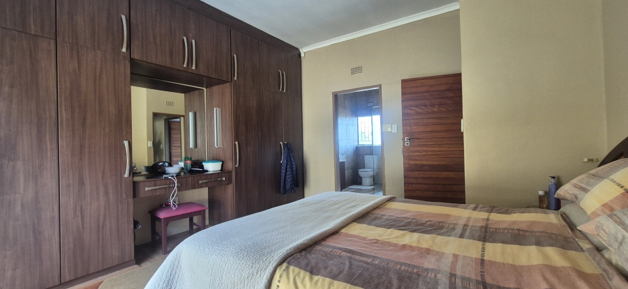 4 Bedroom Property for Sale in West Acres Mpumalanga