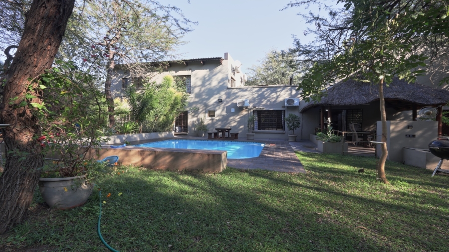6 Bedroom Property for Sale in Marloth Park Mpumalanga