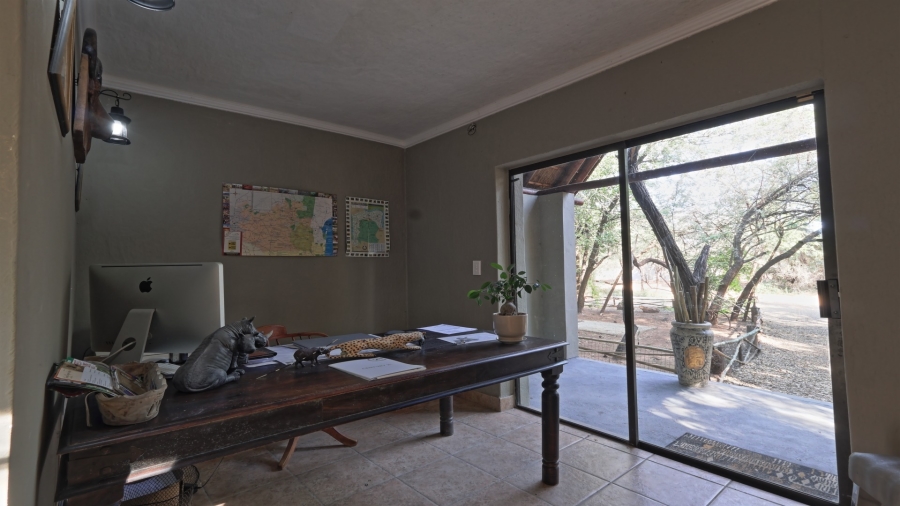 6 Bedroom Property for Sale in Marloth Park Mpumalanga