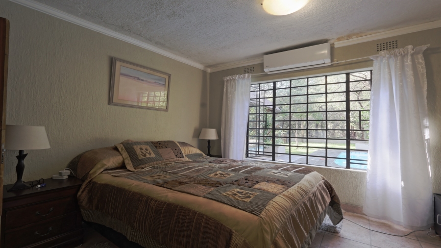 6 Bedroom Property for Sale in Marloth Park Mpumalanga