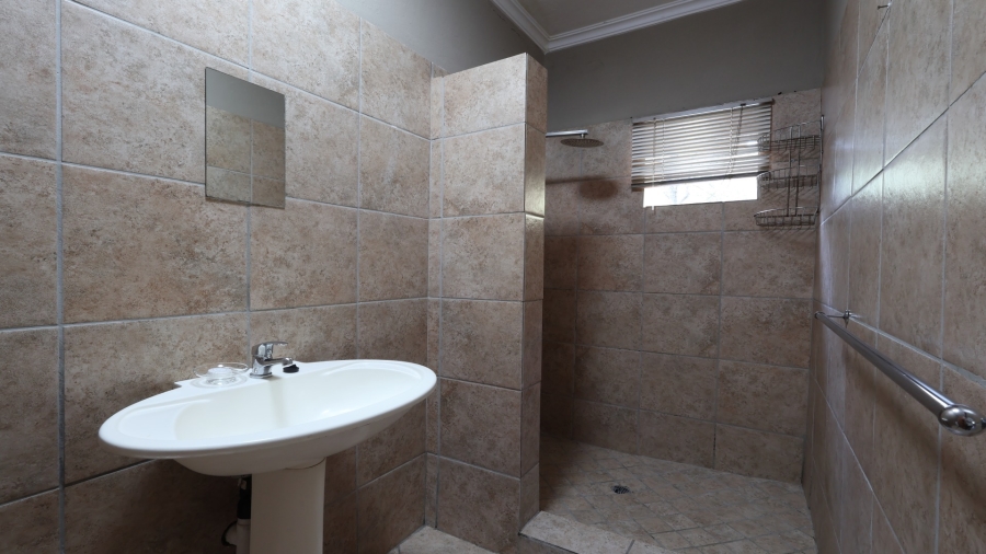 6 Bedroom Property for Sale in Marloth Park Mpumalanga