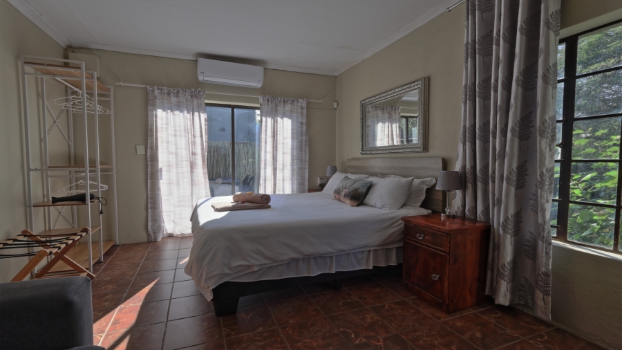 6 Bedroom Property for Sale in Marloth Park Mpumalanga