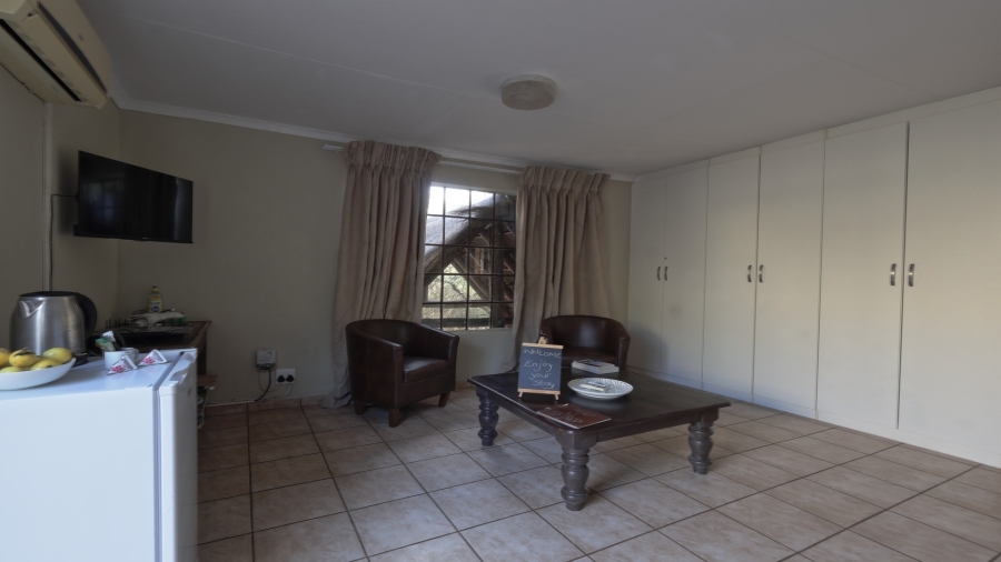 6 Bedroom Property for Sale in Marloth Park Mpumalanga