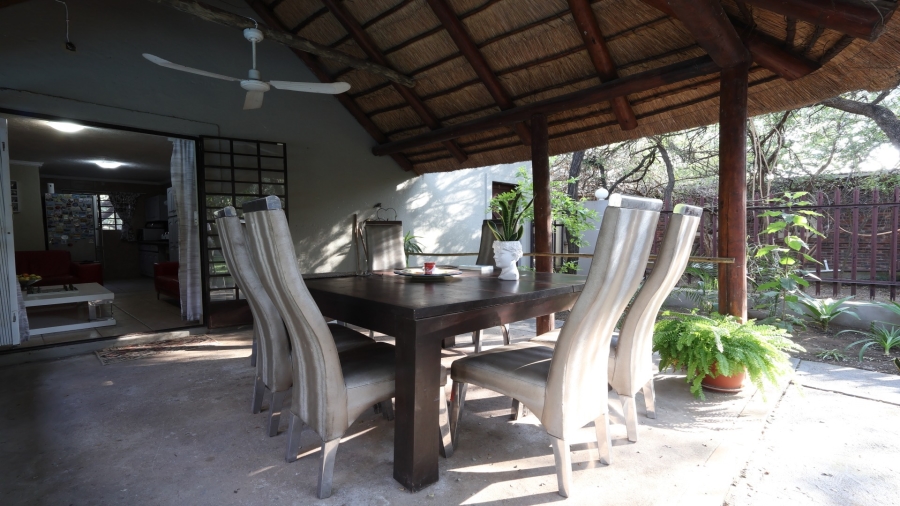 6 Bedroom Property for Sale in Marloth Park Mpumalanga