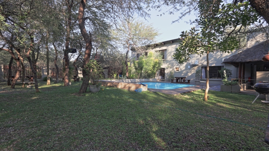 6 Bedroom Property for Sale in Marloth Park Mpumalanga