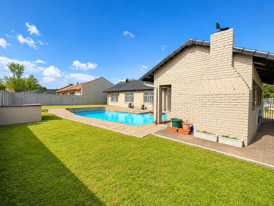 4 Bedroom Property for Sale in Secunda Mpumalanga