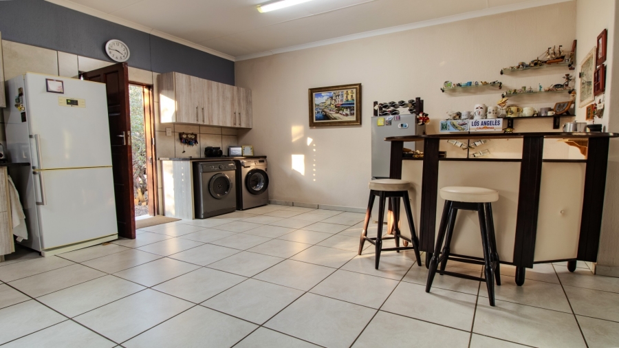 4 Bedroom Property for Sale in Marloth Park Mpumalanga