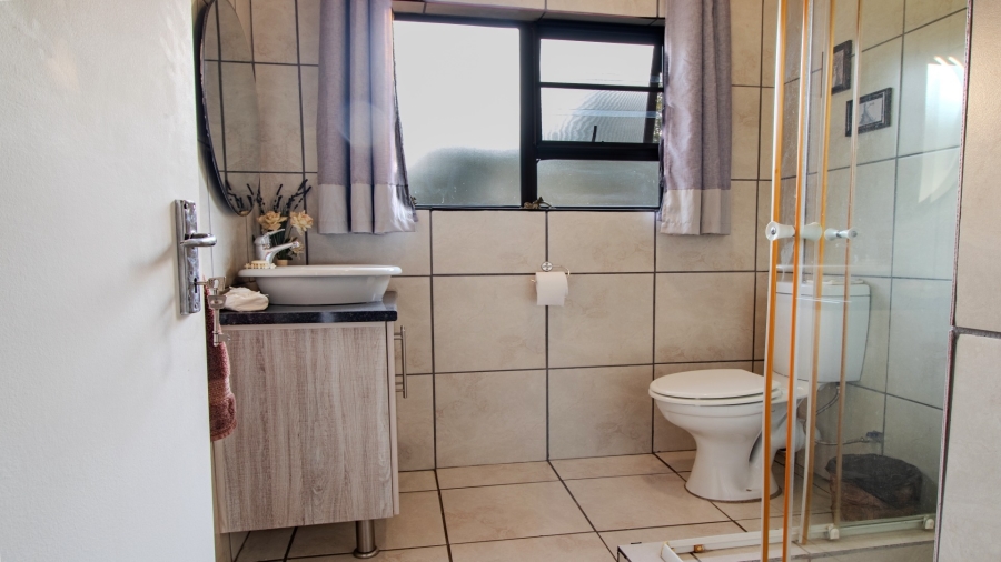 4 Bedroom Property for Sale in Marloth Park Mpumalanga